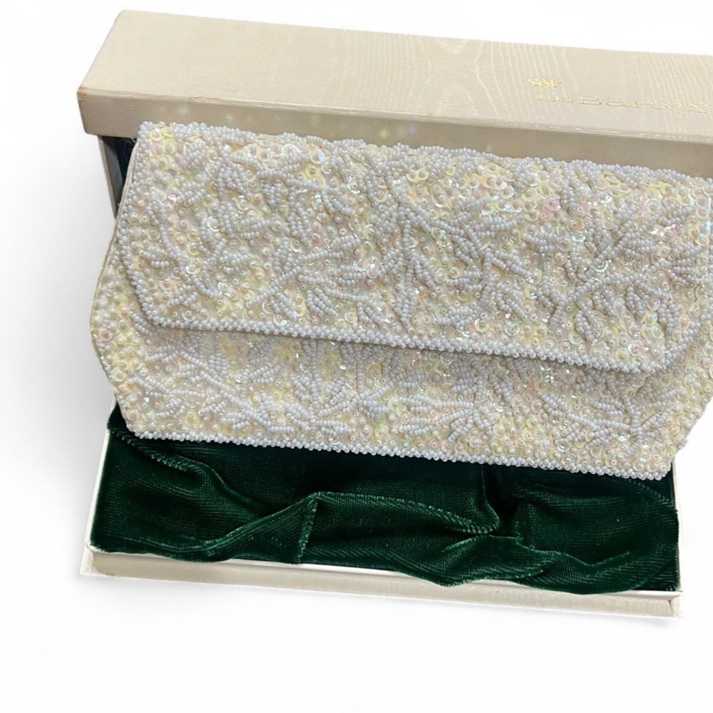 VINTAGE 1960s DuBarry Hand-Beaded Pearl & Sequin Clutch